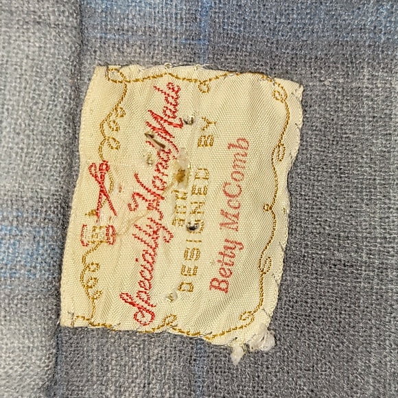 Vintage. Made in USA. Speciality Hand Made by Betty Mccomb. Women's size L - Picture 5 of 13